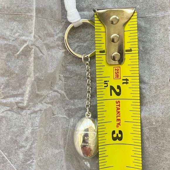 Novelty Charm Nº5 L'EAU Perfume Bottle Key Chain Limited Edition VIP GIFT - Picture 5 of 9